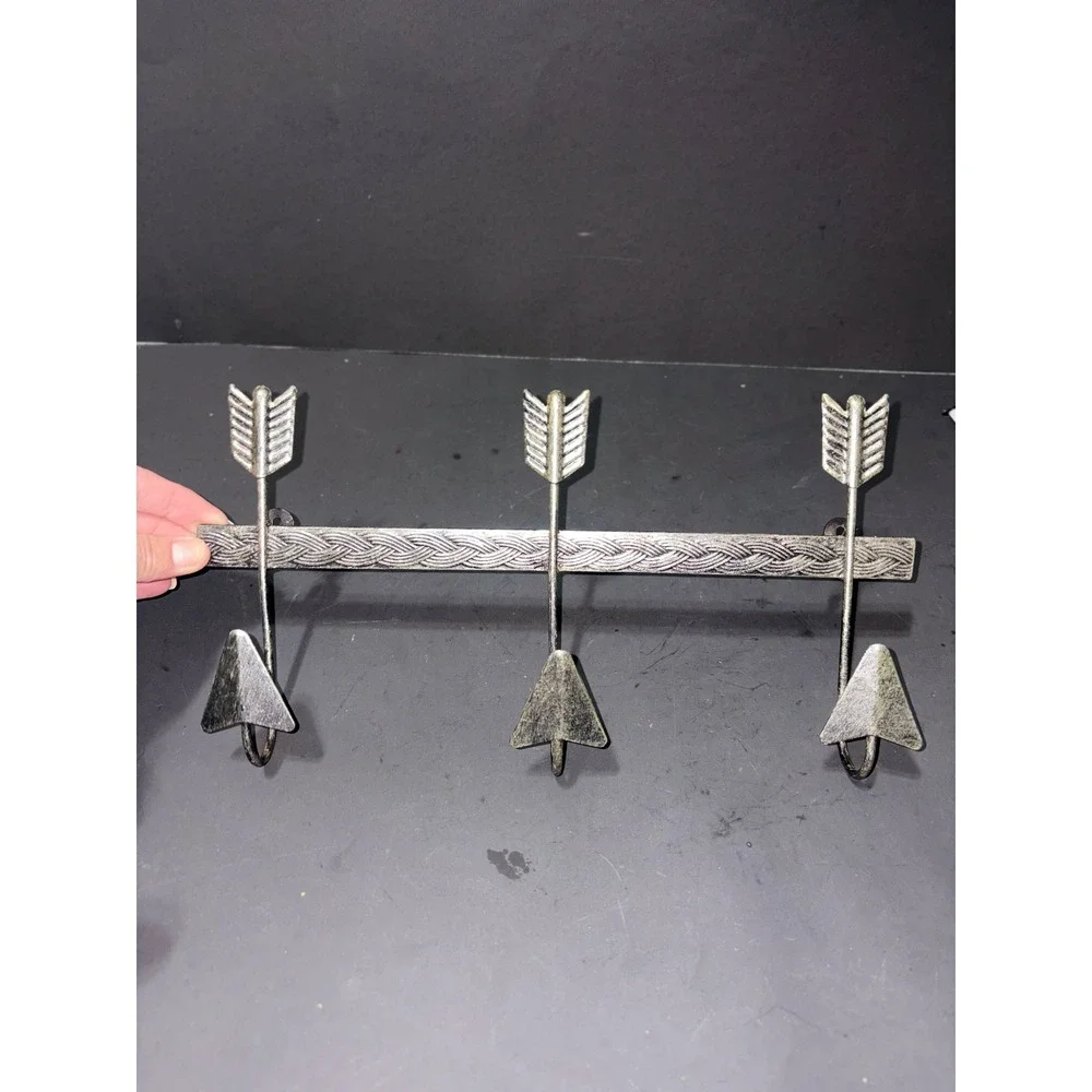 Rustic Metal Arrow Wall Hook Rack 3 Hook Antique Silver Southwestern Lodge Decor